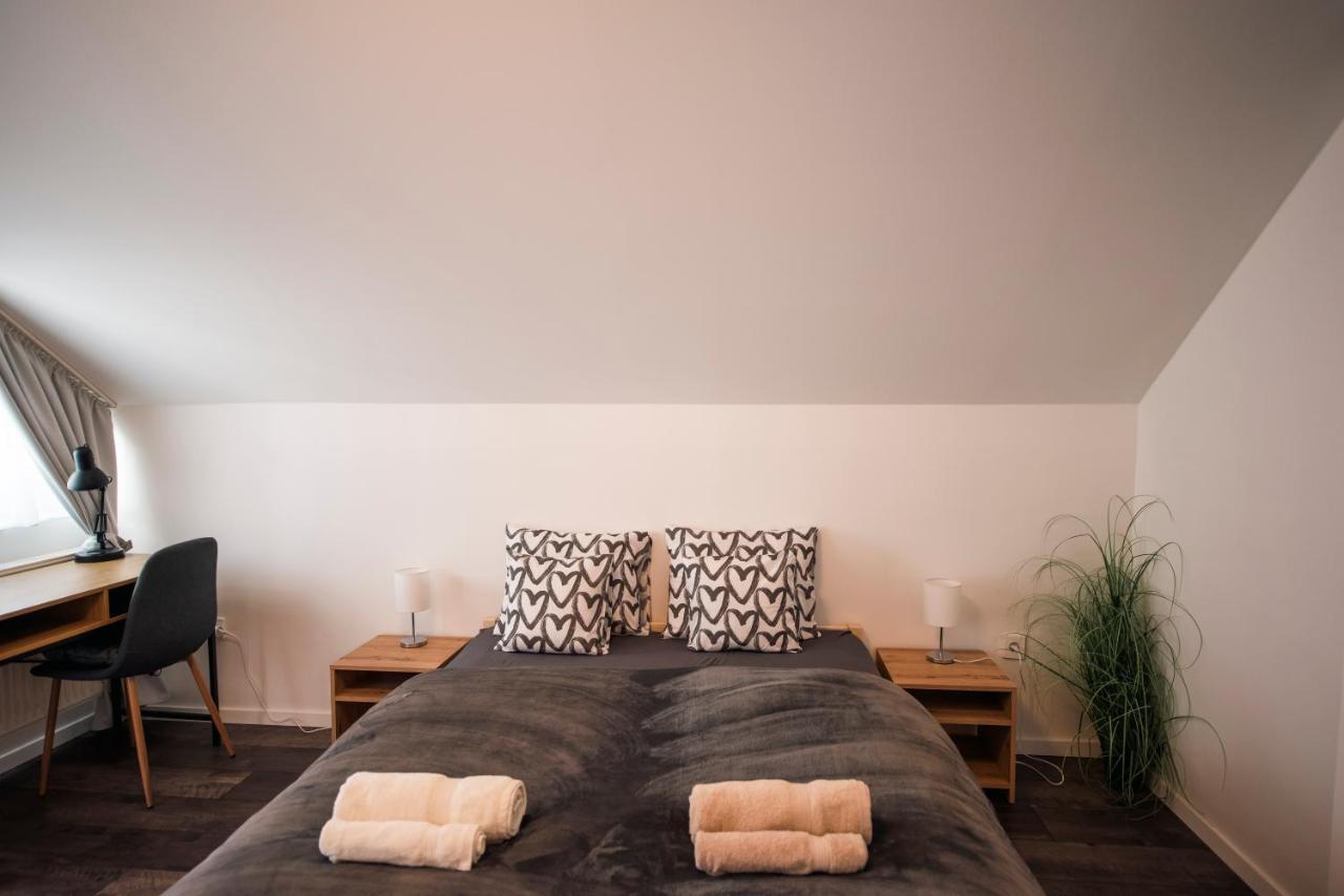 Appartamento Anavrin apartman- csendes lakás a belváros közepén Pécs Esterno foto